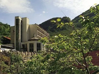 Havila فندق يايْرانغير